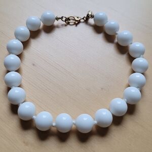 Monet Vintage White Knotted Glass Bead Bracelet